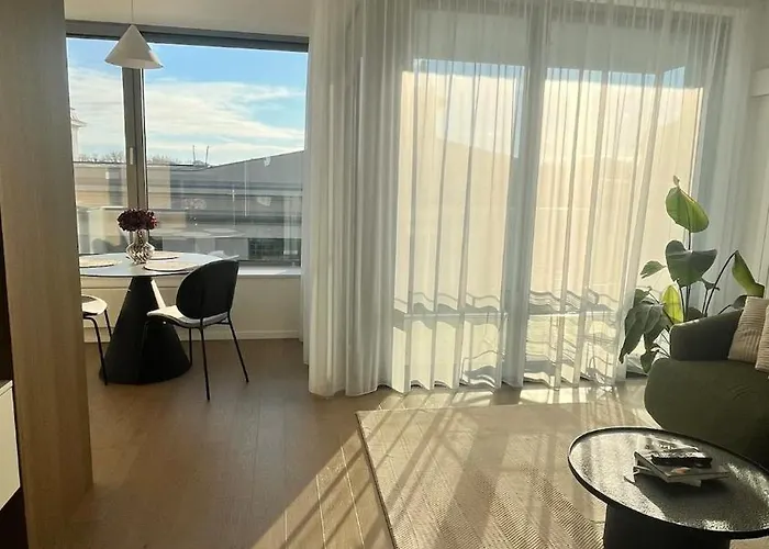 Vapartment Eurovea 2 Bratislava, Private Parking Апартаменти Братислава