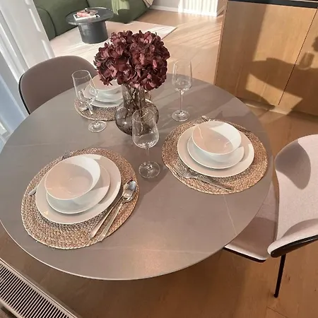 Vapartment Eurovea Bratislava, Private Parking Appartement